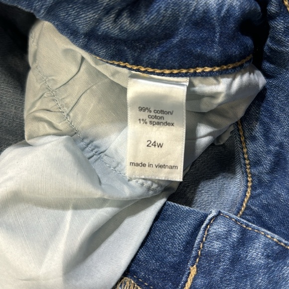 Maurice’s Denim Jean Shorts Plus Size 24W - Picture 3 of 3